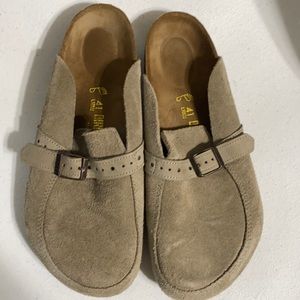 New Birkenstock Women’s Clogs - Size 10